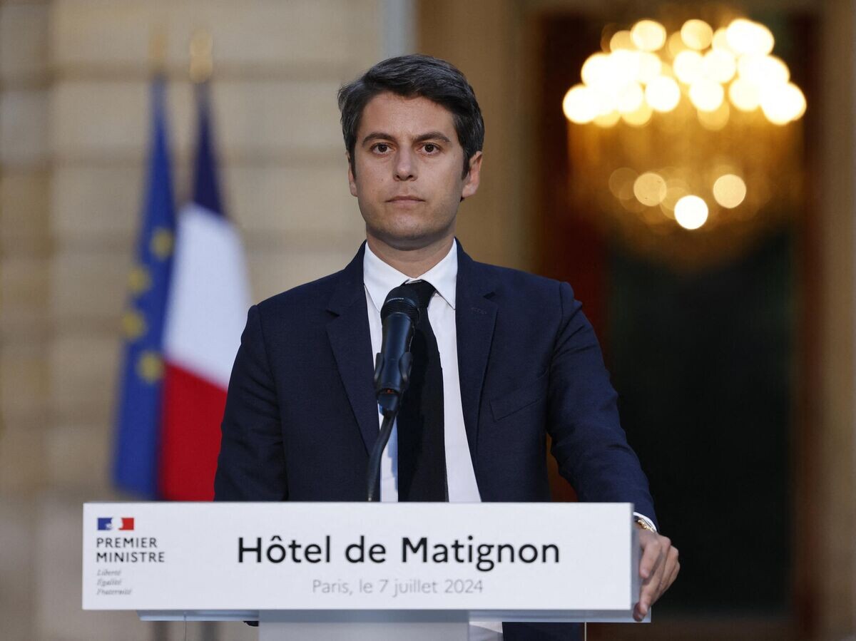    Премьер-министр Франции Габриэль Атталь во время выступления с речью по итогам второго тура выборов в Национальное собрание Франции в Париже© AFP 2024 / LUDOVIC MARIN