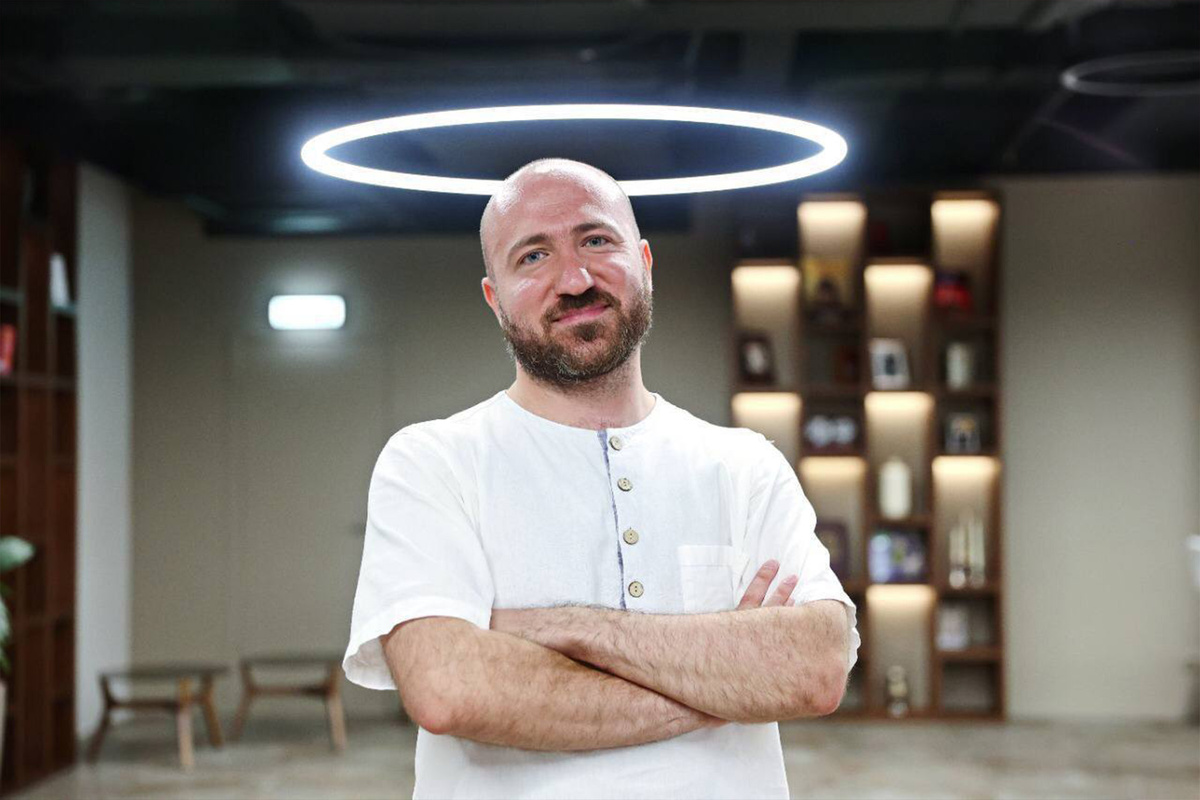    Андрей Апостолов