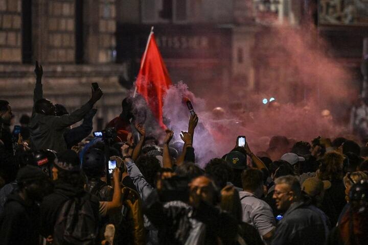 Фото: Протестующие на выборах во Франции 