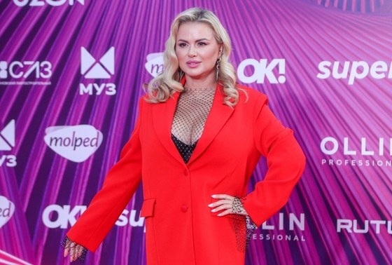    Анна Семенович