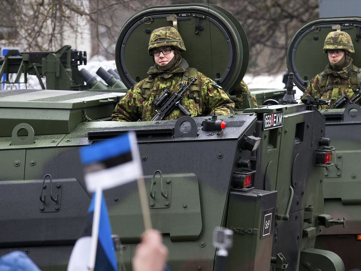    Парад эстонских войск в Нарве в день независимости Эстонии© AP Photo / Liis Treimann