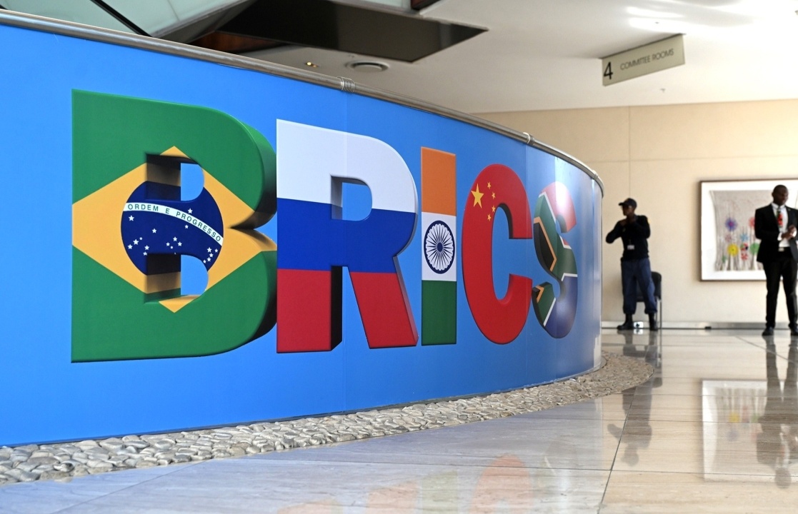    В Иране предложили соединить платежные системы стран БРИКС