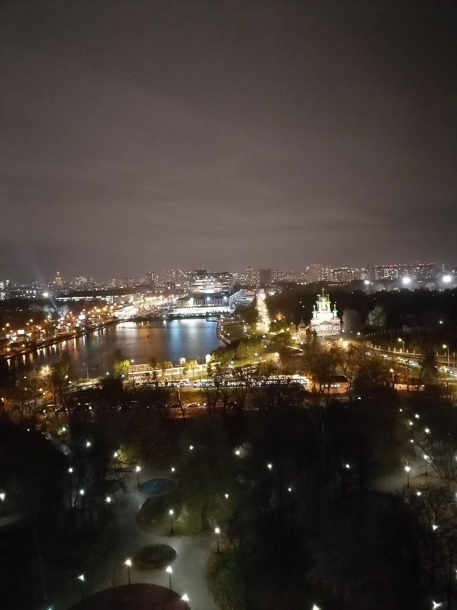 Любимый парк и наша встреча с другом детства