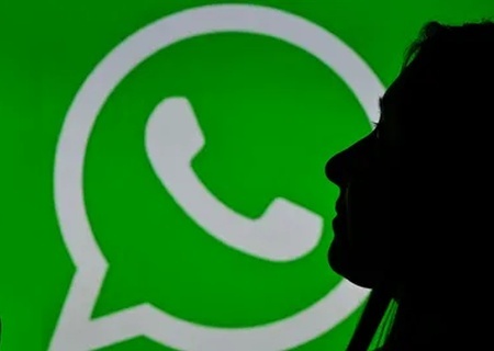    Хинштейн намекнул о возможной блокировке WhatsApp в России