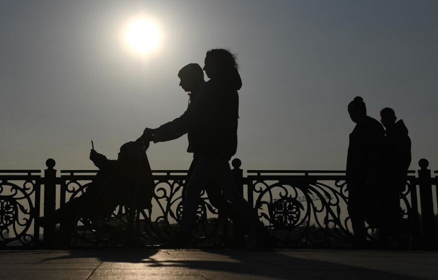    «Нужно переломить демографическую ситуацию»: депутат призвал прекратить делать семью бедной с появлением ребенка