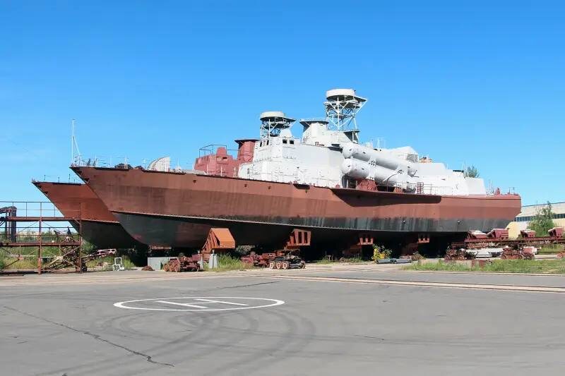   В скором времени русский флот пополнится двумя ракетными катерами проекта 12418 «Молния».