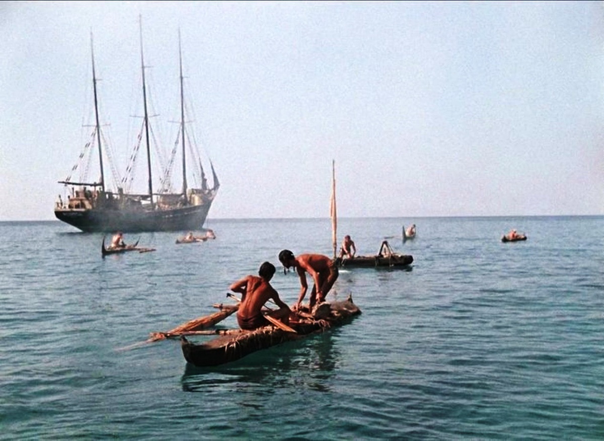 Кадр из фильма "Человек-амфибия". Та самая бухта Ласпи в Крыму.