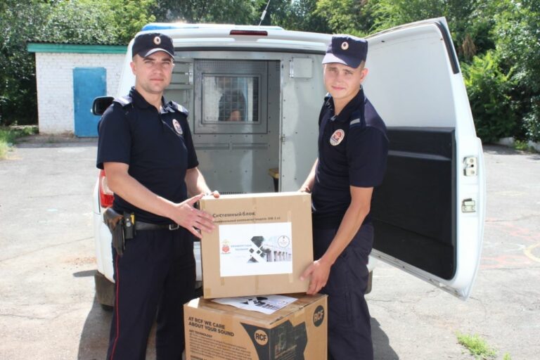    «Своих не бросаем». Правоохранители Оренбуржья собрали гумпомощь для бойцов СВО Марина Шарт