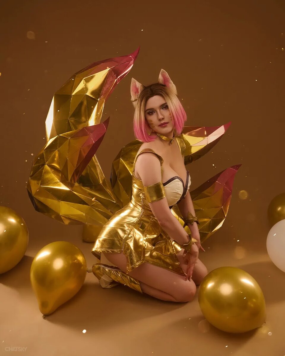 Косплей на Ари из LoL. Косплеер: Mako cosplay. Фотограф: София Чацкая. Источник: vk.com/chatskyphoto   📷