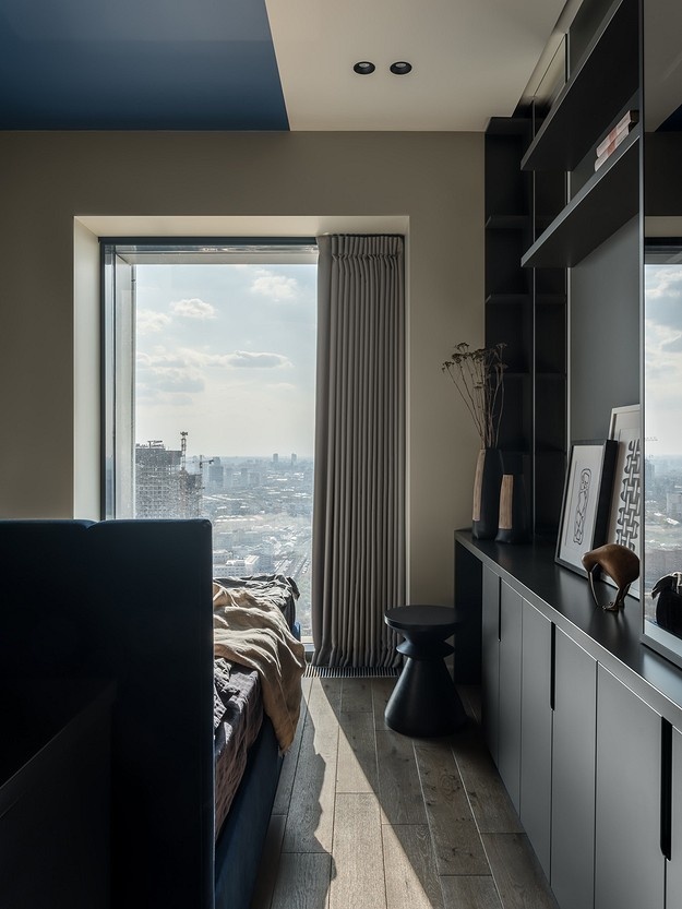 Листайте галерею →