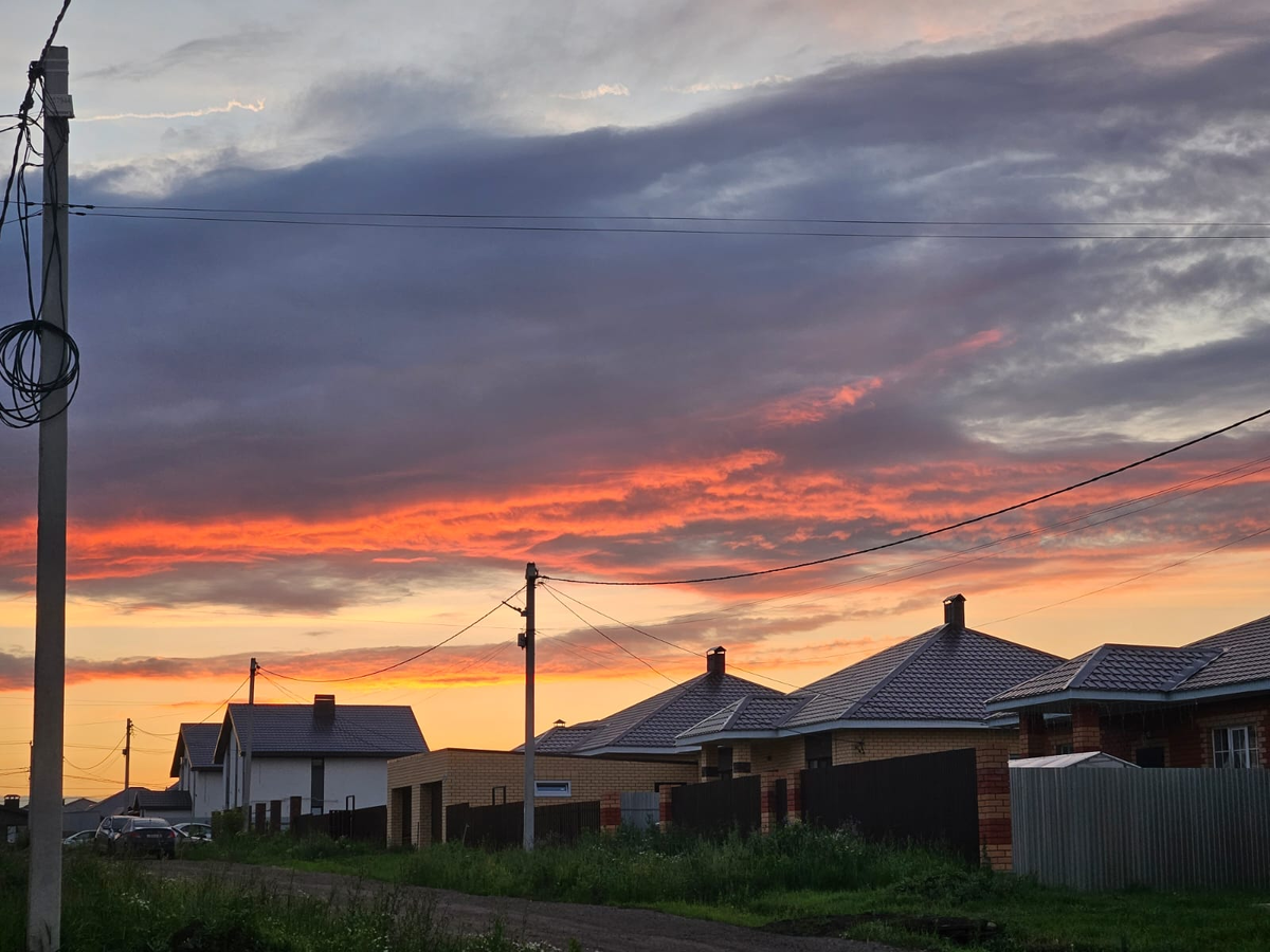 Когда видишь такие закаты - как раз хочется пофилософствовать