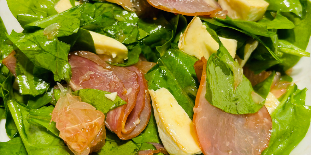 Легкий и вкусный салатик с сыром Камамбер