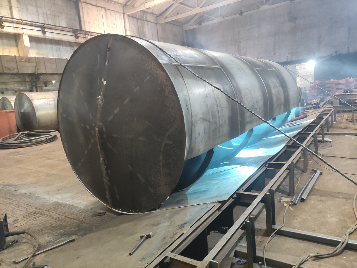 Сварка корпуса резервуар пожарного 100 м3