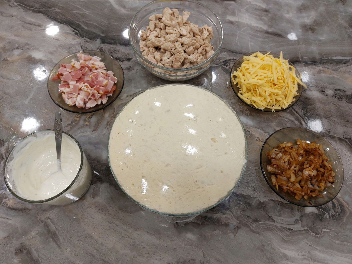 *на картинке количество ингредиентов на 2 пиццы.