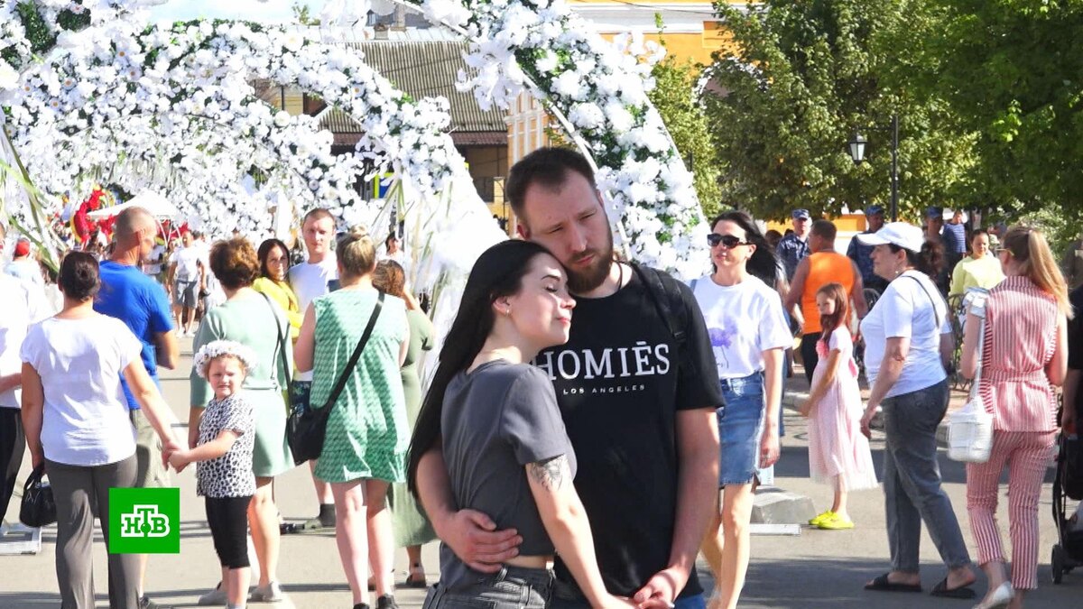    В День семьи, любви и верности в Муроме случился свадебный бум