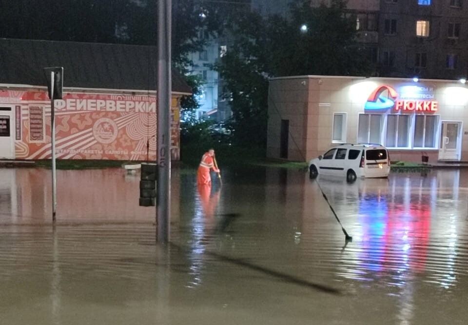    Последствия ливня в Барнауле. Источник: t.me/barnaul_org