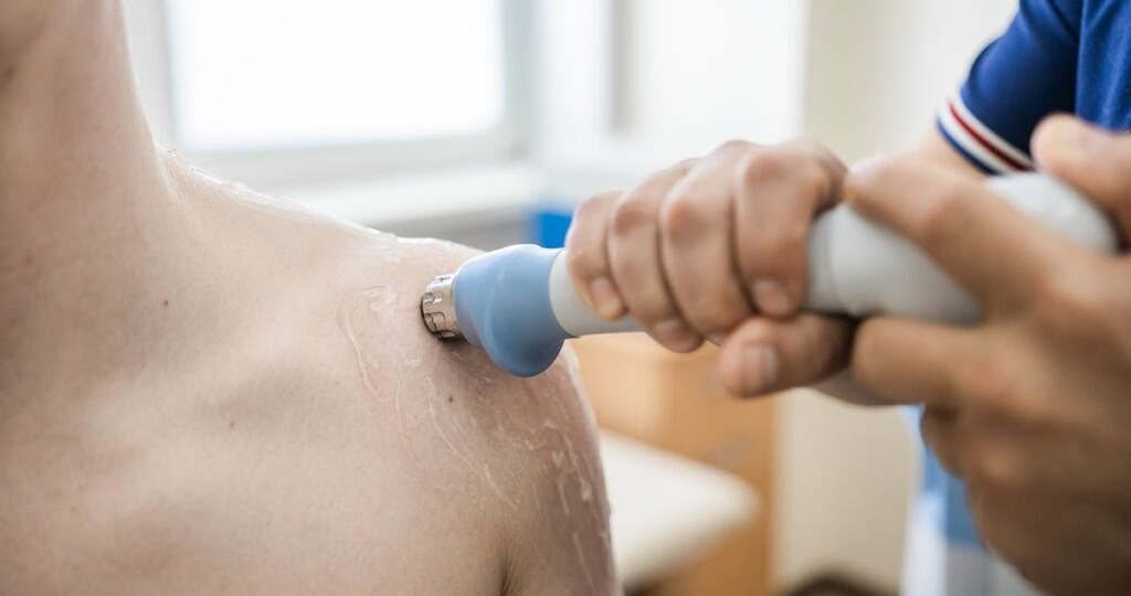 От каких болезней лечит ударно-волновая терапия