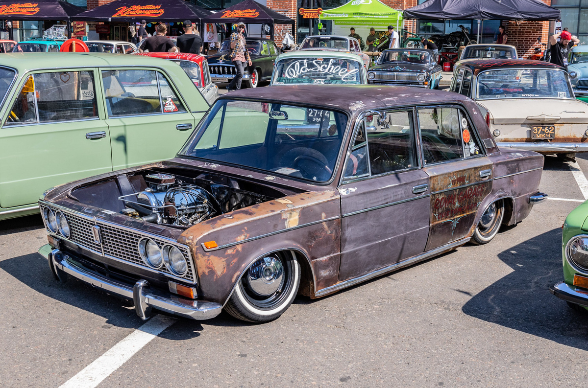    Гостей юбилейной «Кастом Конвенции» ждала обширная выставочная экспозиция и большое количество развлечений.   
Светлана Парфенова