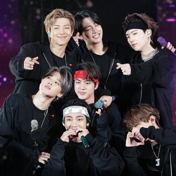 Бтс yours. Bts your eyes tell цитаты. Золотые мальчики бтс. Your eyes tell bts. Jin yours перевод.