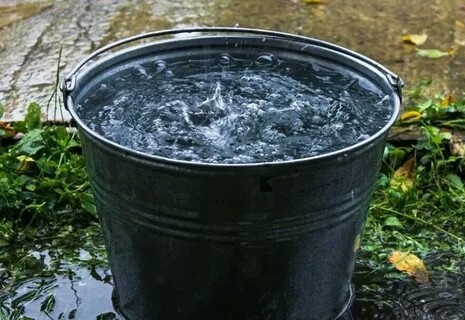 Ведро с водой