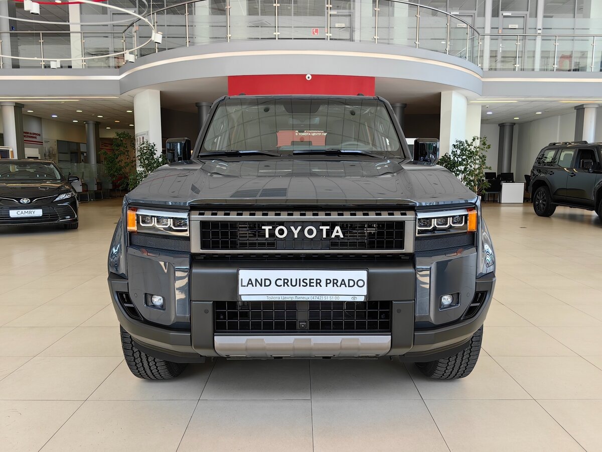 В РФ начали продавать новый Toyota Land Cruiser Prado 250. Источник иллюстрации - auto.ru