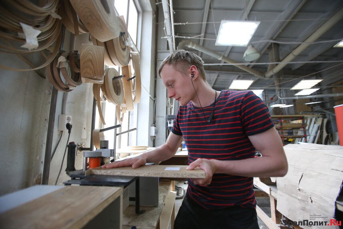 Температура на рабочем месте была выше 31 градуса.  Фото: Фото: ФедералПресс / Ольга Юшкова