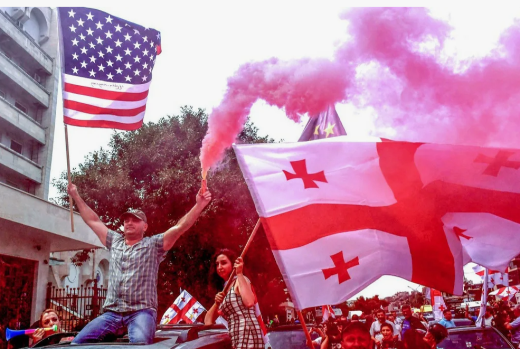    СВР: США добиваются смены власти в Грузии по итогам парламентских выборов
