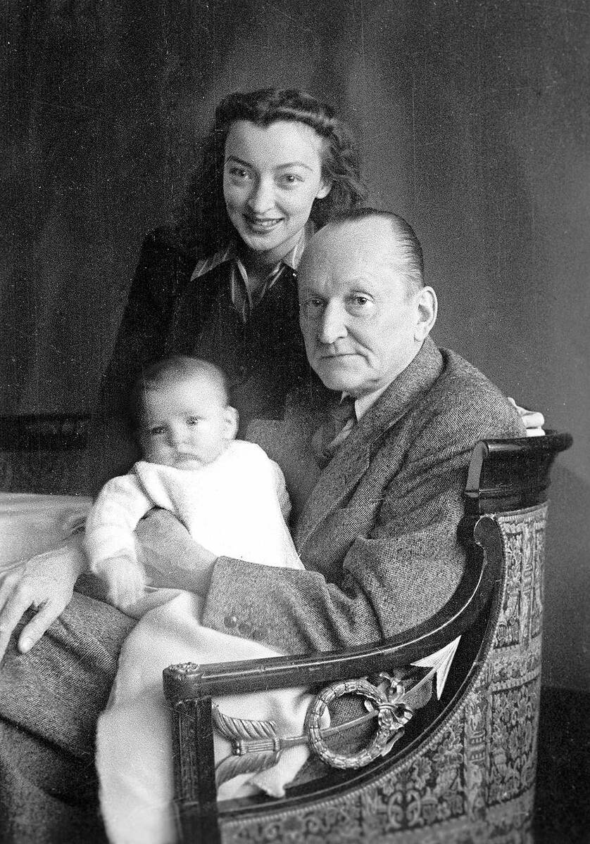 Вертинский с женой и дочерью / РИА новости