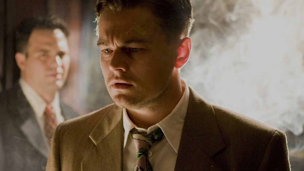 Если ты ещё не смотрел фильм 🎬"Остров проклятых" (оригинальное название: Shutter Island), то настоятельно рекомендую это сделать.