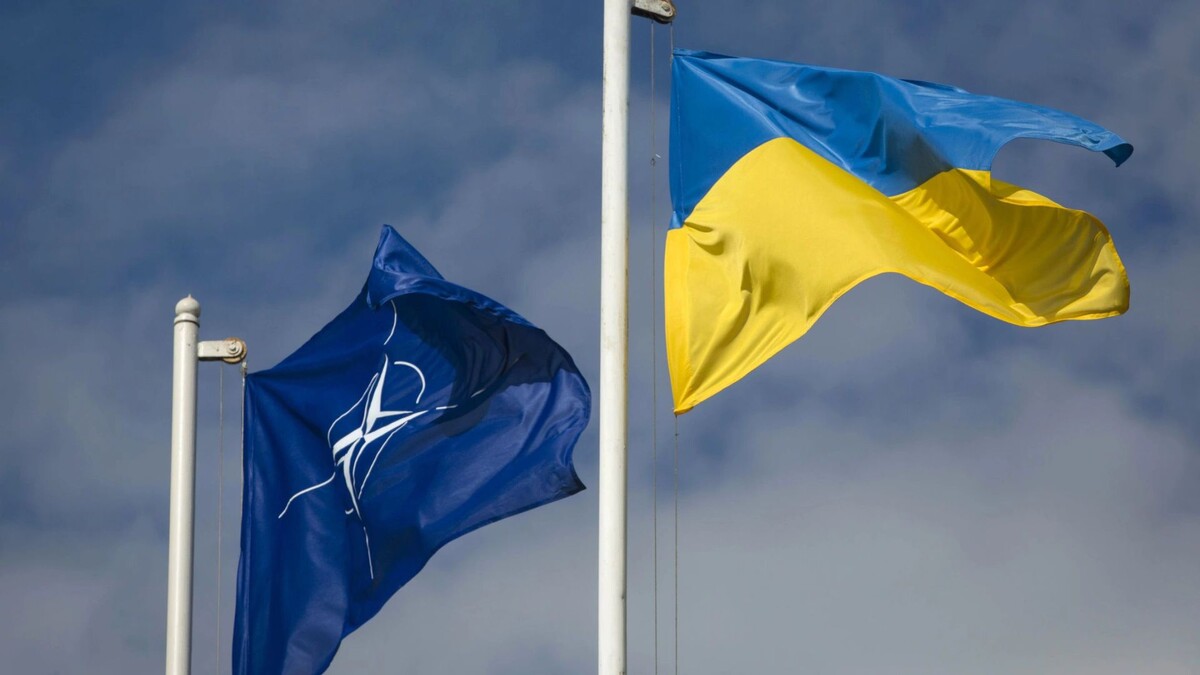 Вступление Украины в НАТО описывают как необратимое в проекте декларации к саммиту альянса, который стартует 9 июля в Вашингтоне. Об этом сообщил канал CNN.