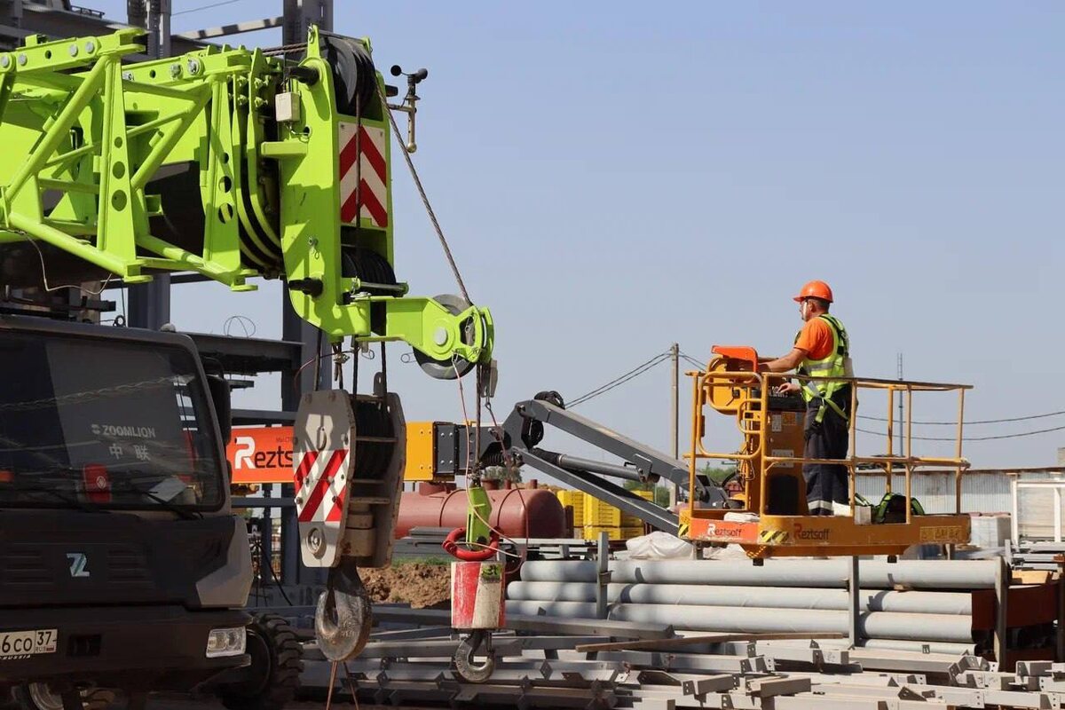    В Оренбуржье полным ходом идет строительство завода по переработке семян подсолнечника Белов Михаил Александрович