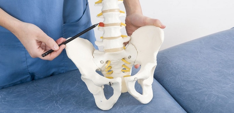 Для многих боли в спине являются обычным жизненным явлением, к которому человек приспосабливается. Однако, только до момента, пока не поставлен диагноз «межпозвоночная грыжа».
