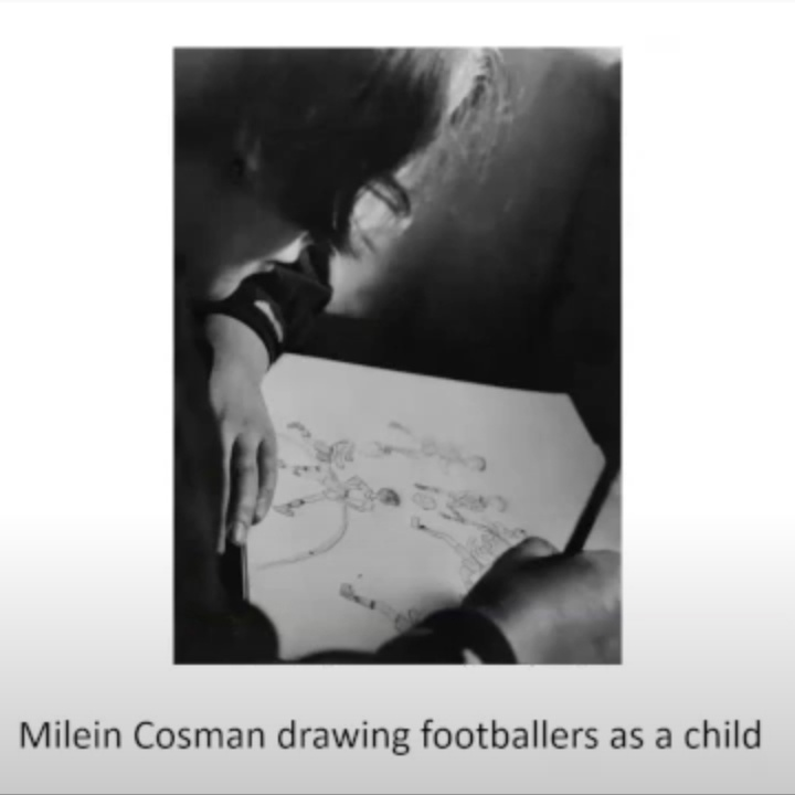 Милейн Козман в детстве рисует футболистов.