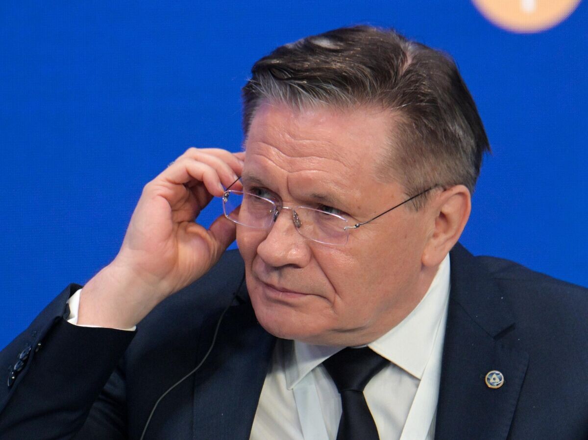    Генеральный директор Государственной корпорации по атомной энергии "Росатом" Алексей Лихачев на ПМЭФ-2024© РИА Новости / Алексей Никольский