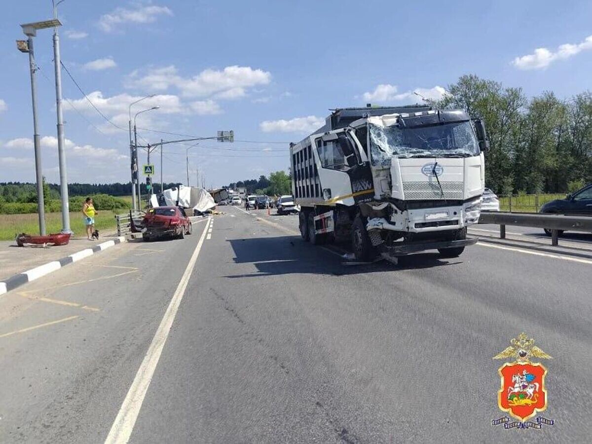    ДТП на трассе М8 "Холмогоры"© Фото : ГУ МВД России по Московской области