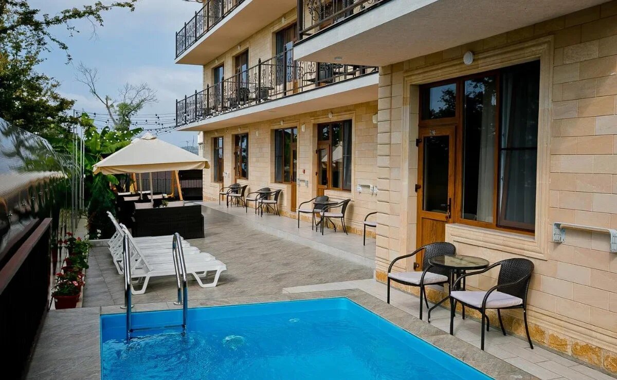    В Сочи летом недорого: подборка бюджетных вариантов отелей и туров с перелетом