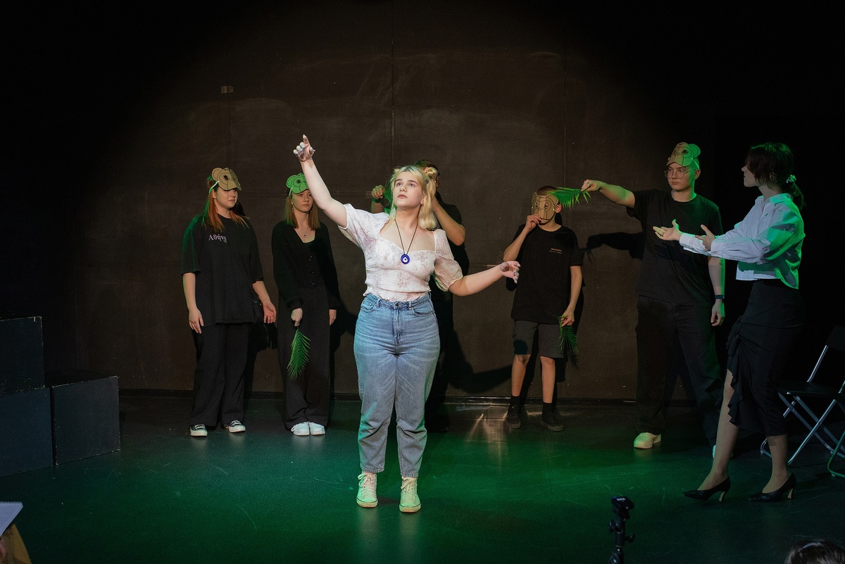 В этой группе большинство ребят планируют выбрать другие профессии, а на занятия в студию приходят, потому что здесь классный круг общения и творческая атмосфера