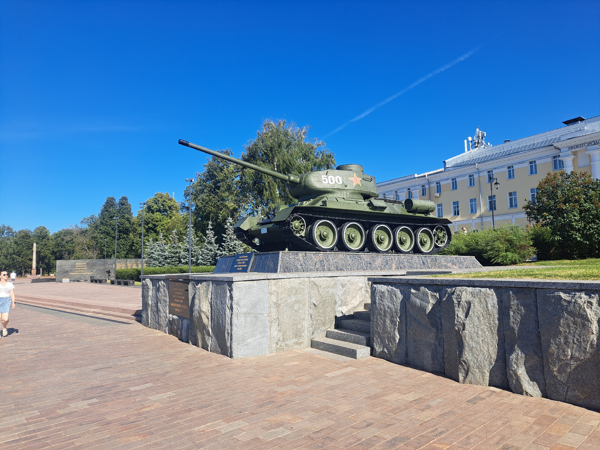 Мощнейший военный Т-34-100, он пробивал Королевского Тигра «навылет»