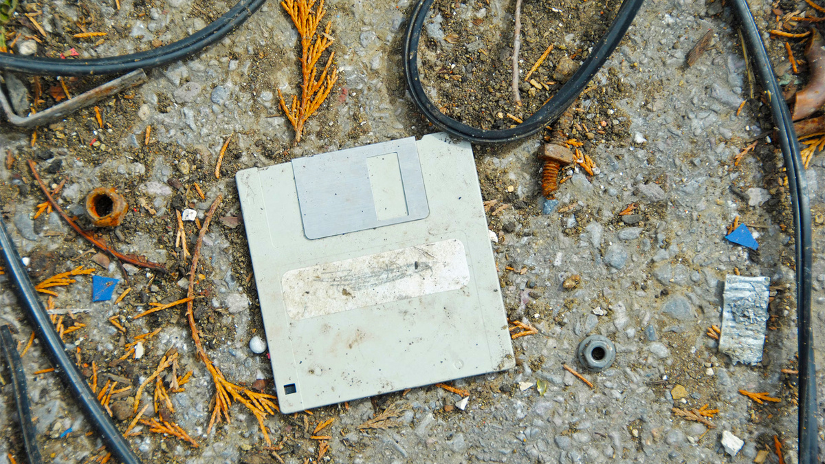 Для чего до сих пор используются дискеты?