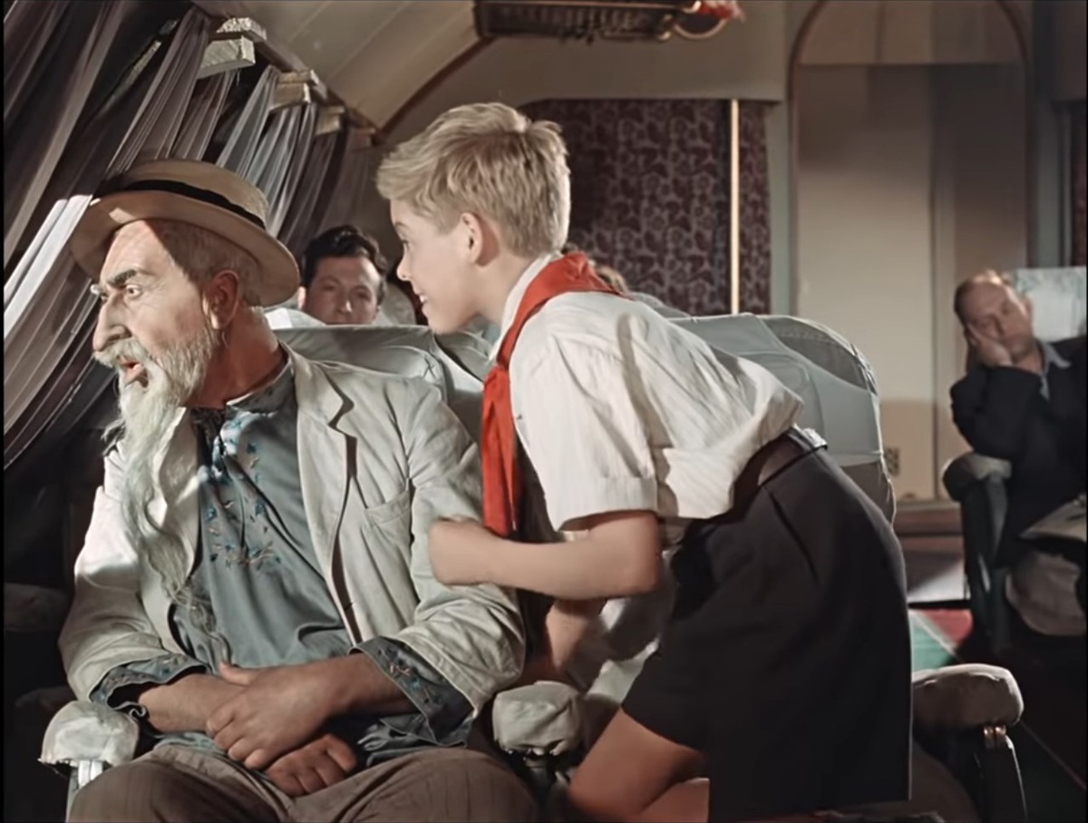 Кадр из детского фильма СССР «Старик Хоттабыч»