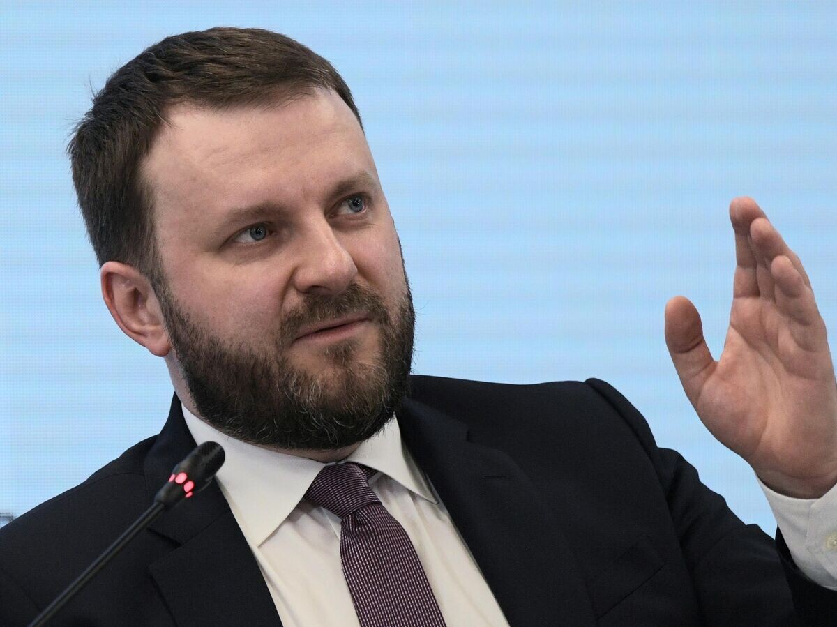    Помощник президента РФ Максим Орешкин на сессии "Российская экономика: современные вызовы и точки опоры" в рамках ПМЭФ© РИА Новости / Алексей Даничев