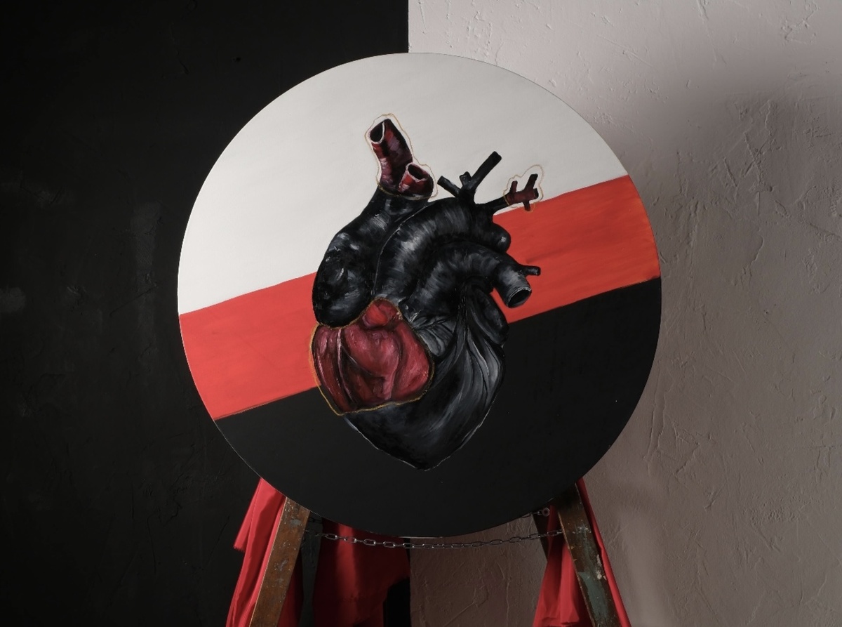 Картина «сердце», представлена как символ комьюнити ArtBlood
