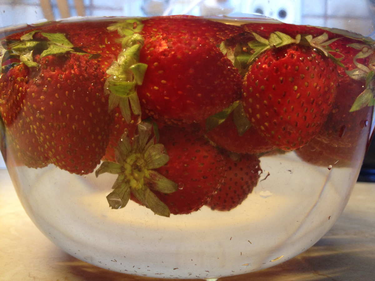 Осадочек на дне виден?