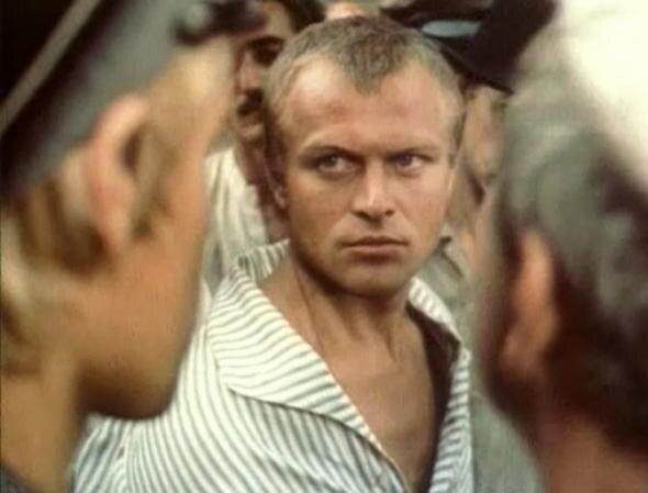 Фильм «Зеленый фургон» по одноименной книге Александра Козачинского снимали несколько раз. Впервые произведение экранизировал режиссер Генрих Габай в 1959 году.-9