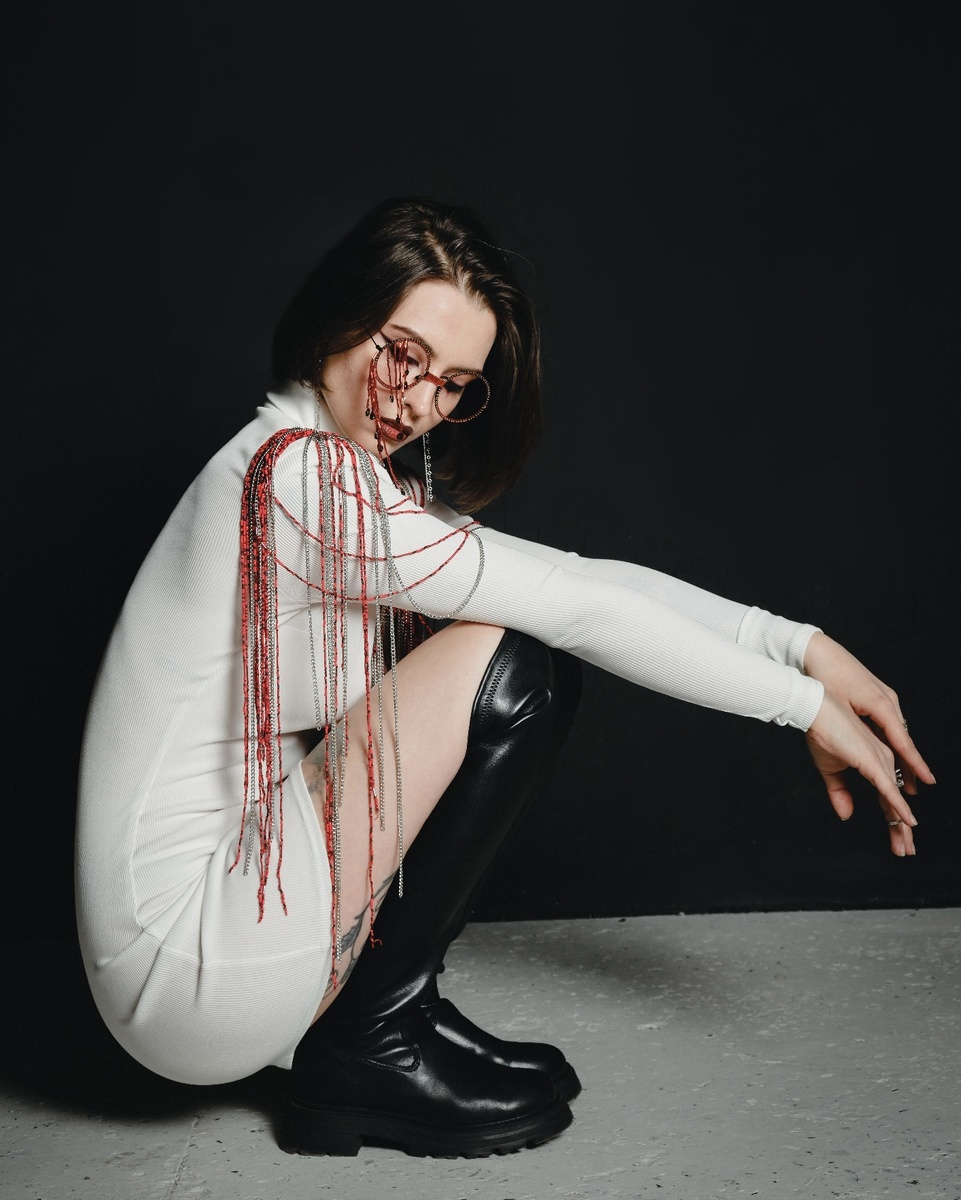 Кастом платья для проекта «Art blood”