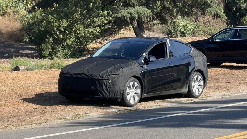  Tesla и Илон Маск категорически отрицают, что обновленная Model Y будет запущена в этом году, как указывали предыдущие слухи.