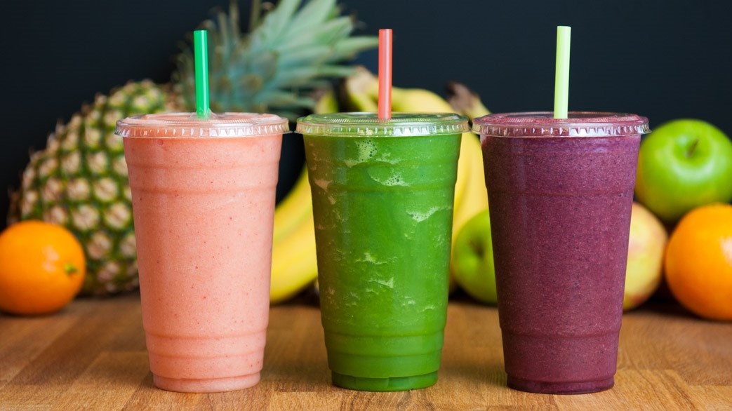 Фруктово-овощные смузи. Фото взято из интернета: https://clck.ru/3BoXC9