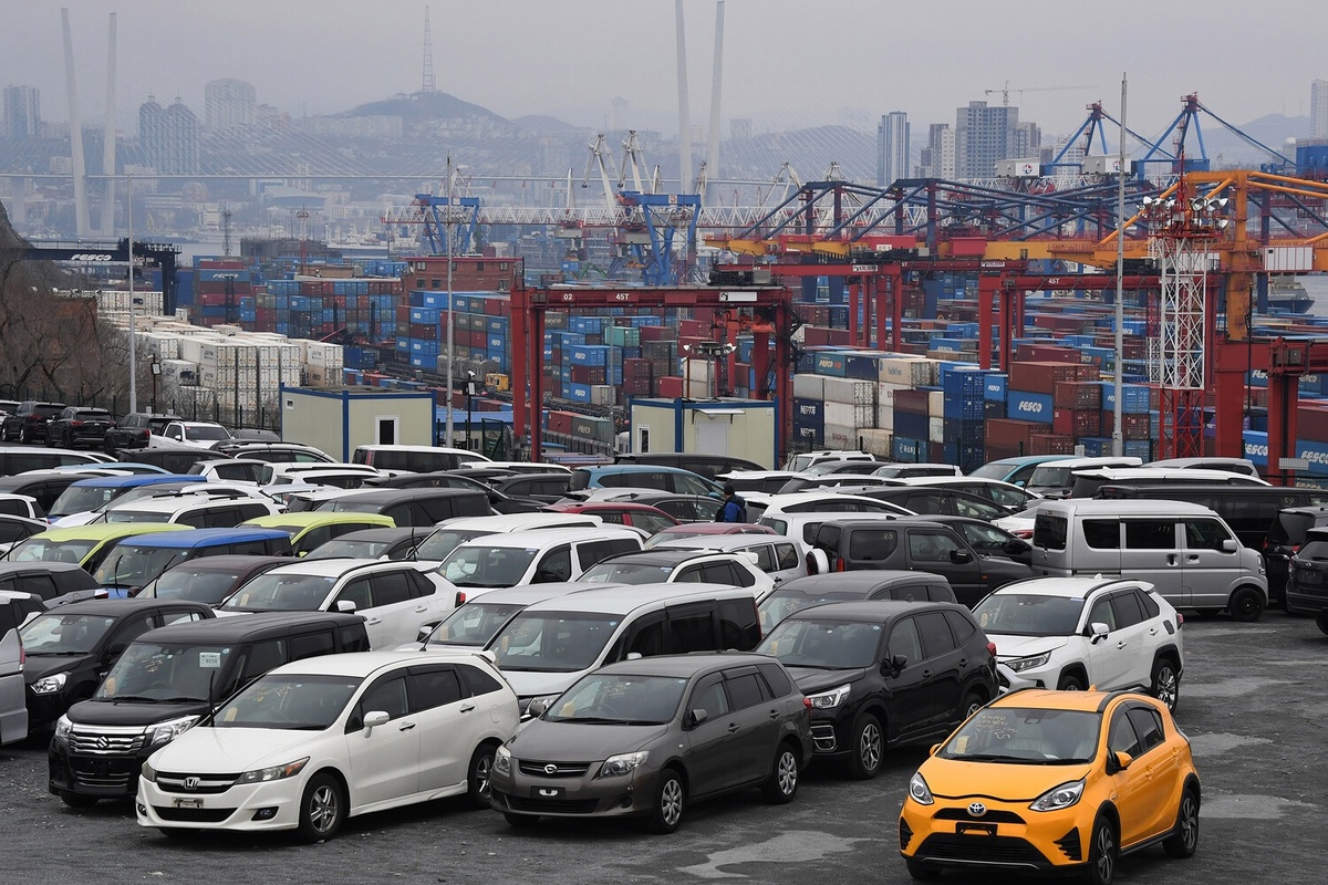 Японские автомобили во Владивостоке