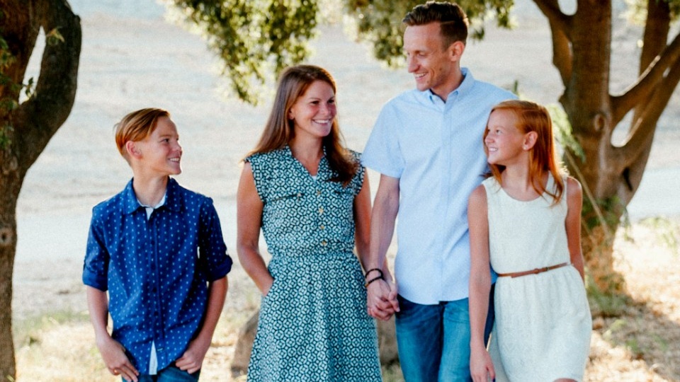 Почему могут отказать в пособии на ребенка, даже если у семьи низкий доход: новые решения судов