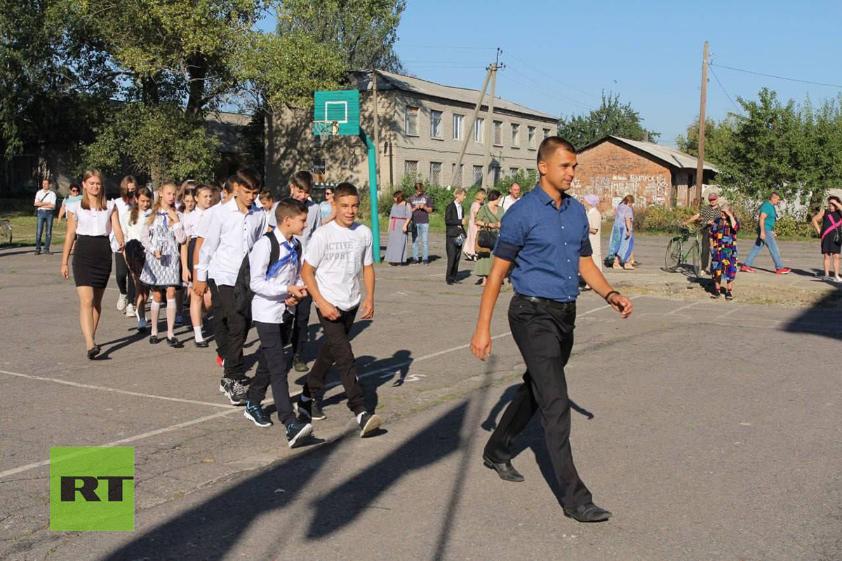    Школьный учитель накрыл собой сброшенную с дрона гранату и спас десяток жизней